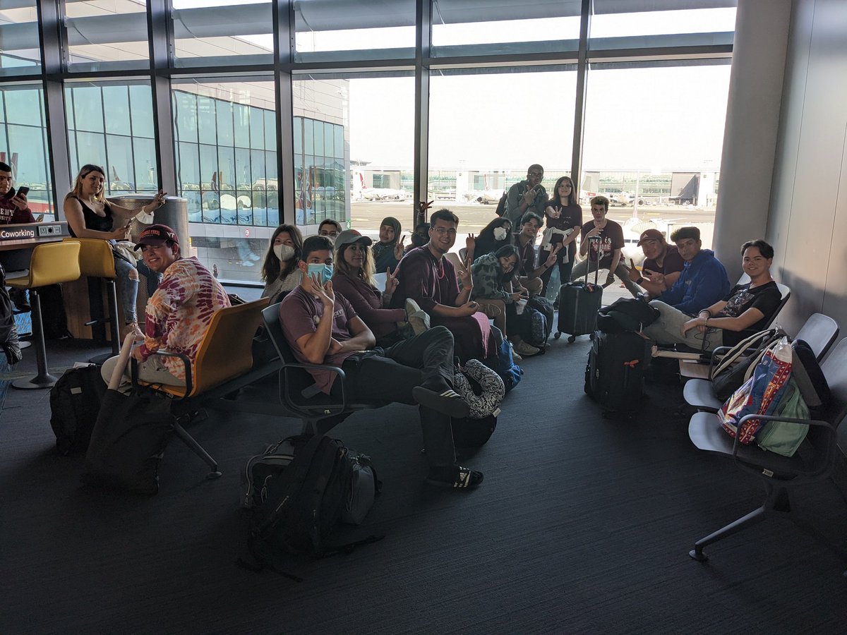 lisaschibelius's tweet image. Spain/Morocco @vtrsap is a wrap! Our students made it home safely from Istanbul airport today. 🇪🇸🇲🇦
Thankful for this incredible journey and transformative experience these past two weeks with students and two incredible co-track leaders @hmurzi & Alaa. #VTRSAP2022