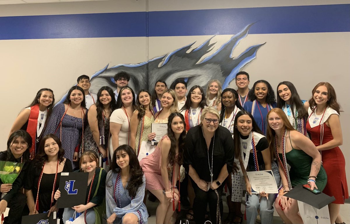 at this year’s annual award ceremony, top 10%, val and sal, general awards, cords from organizations, and a school-record scholarship amount of money earned was announced! congrats to all of our lobo seniors and their successes!