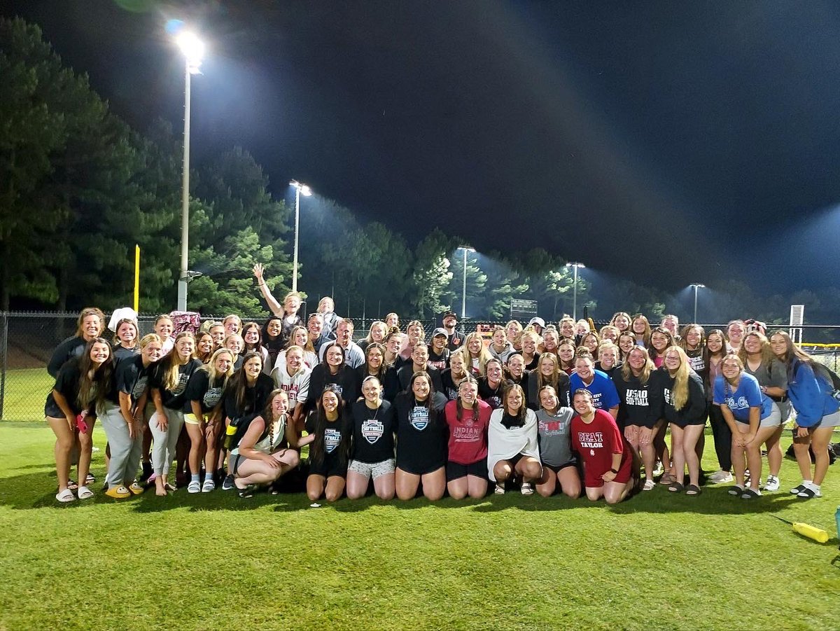 IWUWildcats's tweet photo. Heaven got a little more crowded last night!

God is on the MOVE through @indwessoftball at the NAIA World Series! 

Read up about the amazing things God is doing in and through our softball program: 
https://t.co/qOD1JqSesl https://t.co/BIOJEDCEJz