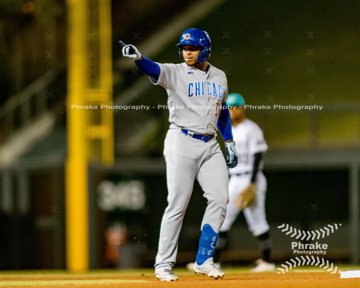 phrakephoto's tweet photo. Congrats on the call up Nelson Velazquez CHC #afl21 #boricuapower #teamrubios #teampuertorico #loschulitos #teamboricuas #losnuestros #cubs #cubtogether #chicagocubs #gocubsgo #flythew #EverybodyIn #Cachorros
@CubsFutures @CubsZone #WelcometotheShow #mlbdebut #callupworthy https://t.co/FmjxSP69x0
