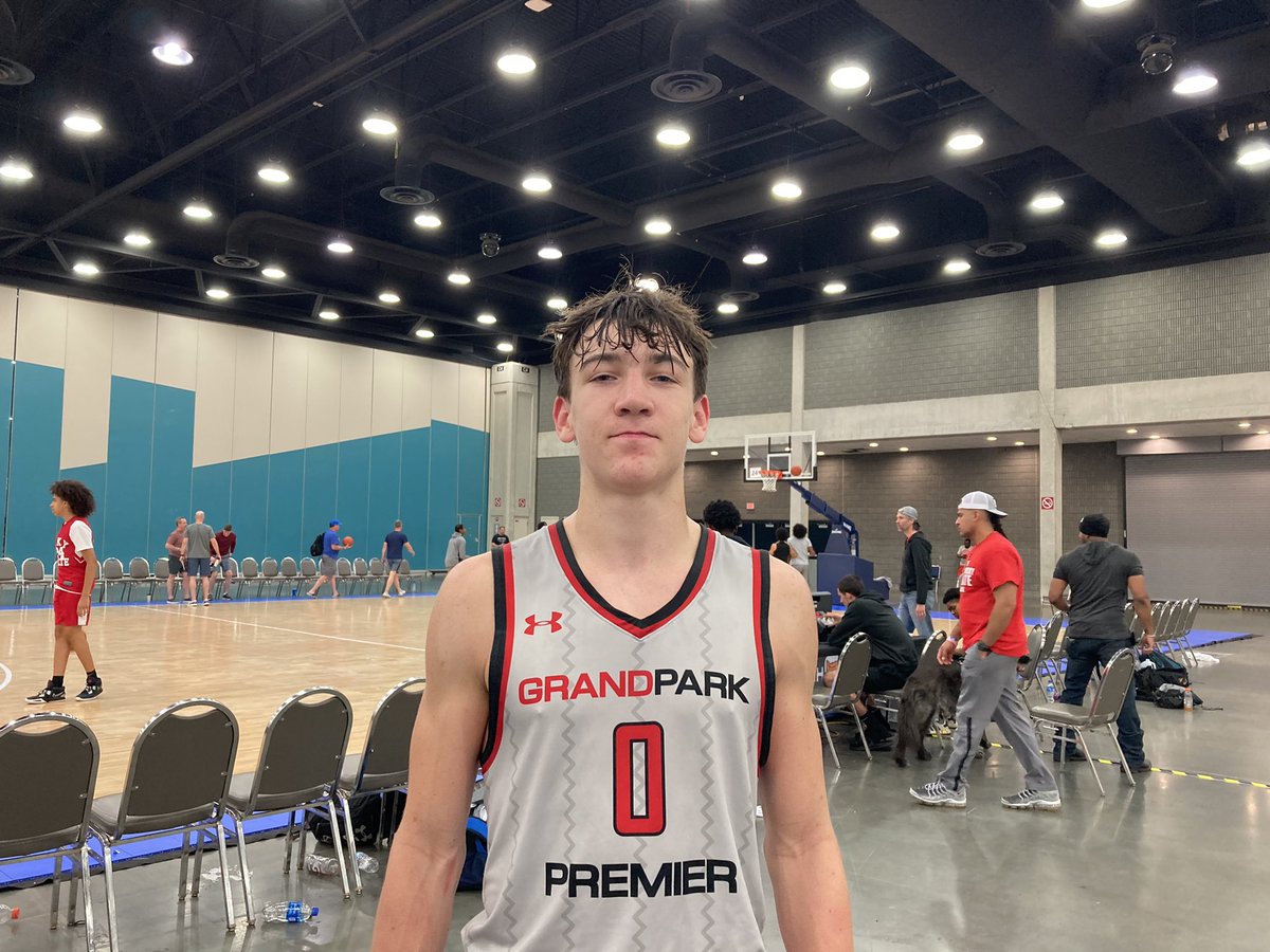 MHS_Boys_'s tweet photo. Trey Buchanan just put on an absolute scoring display with 28 points. Knockdown shooter with great range who moves well with the ball creating for himself. Had 5 threes in the game. @GPPbasketball @ny2lasports #GRASSROOTSINVITATIONAL https://t.co/RRuP0xovGY