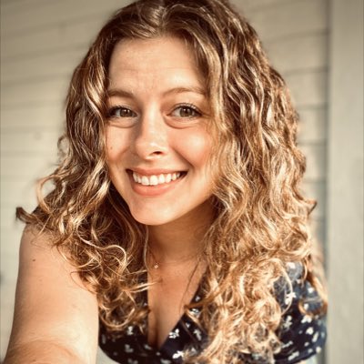 BurkeBrianne's tweet photo. #NewProfilePic https://t.co/nr3WzGYBhy