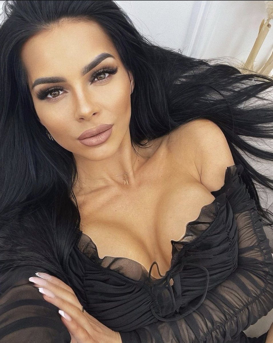 RugMeNow(HRC) tweet media