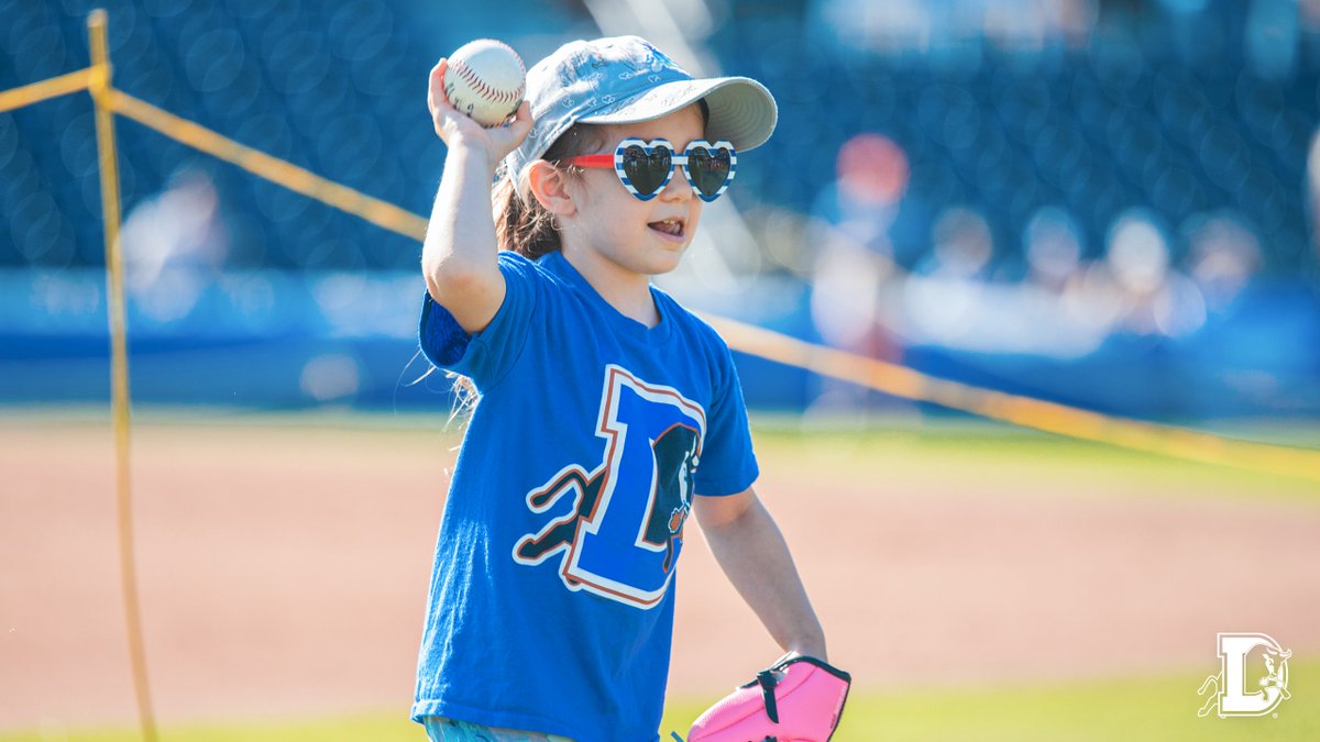 DurhamBulls's tweet photo. Love having pre-game catch on the field💙🧡 https://t.co/ZxGFSGClzj