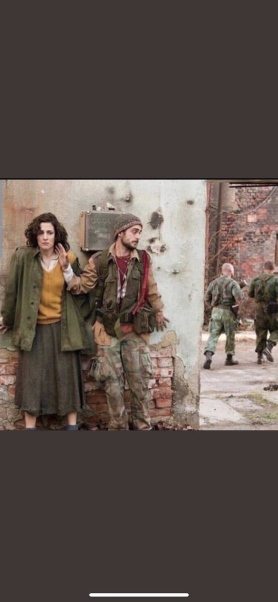 2laajmi's tweet image. تخافين وانتي في حماي؟ وعلى يمناي؟
هذا والله اللي ما توقعت نـوصله
.
عموماً انا اسف اذا مت يا نجواي
شجاعة (محب) وموتةٍ في سبيل الله
.
رفضنا نعيش بخوف نتأمل اللي جاي 
ورضينا (نعيش الحب) والارض محتله