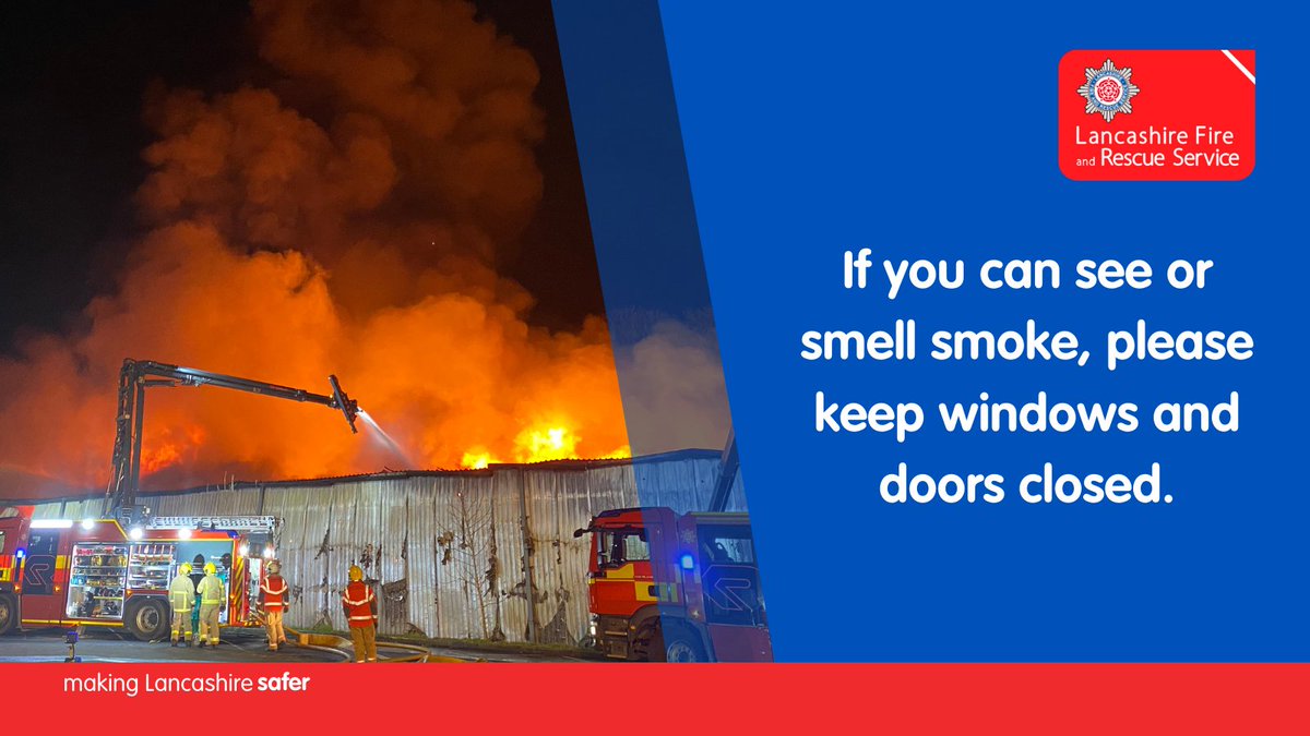 We currently have five fire engines in attendance at a commercial building fire on Highfield Road, Blackburn.

If you are affected by smoke, please keep all windows and doors closed.

Please avoid the area while we deal with the incident.

#Blackburn