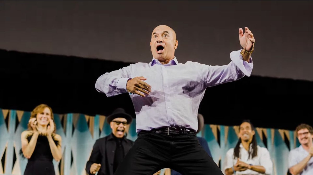 THIS PICTURE OF TEM OMG🤣🤣🤣🤣 LEGEND