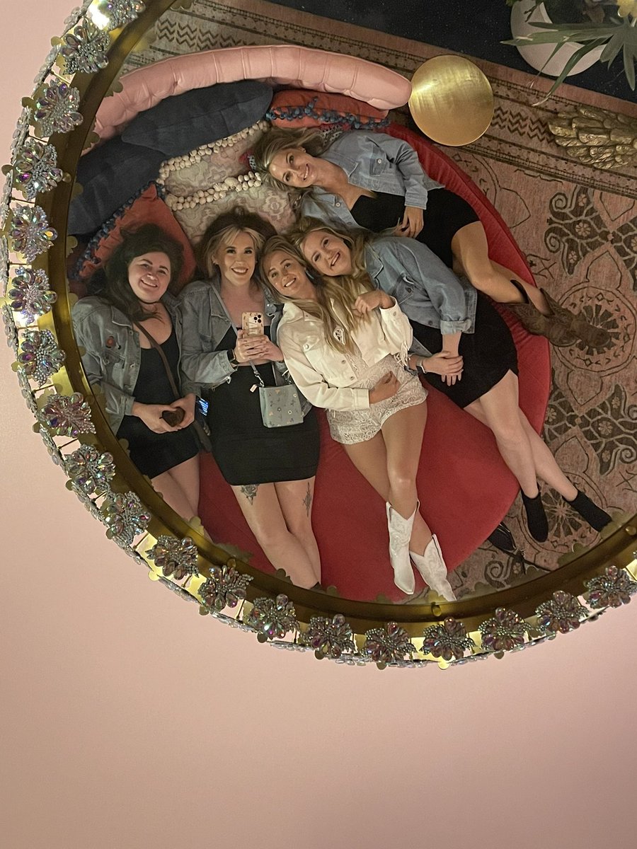 stephhatch_'s tweet photo. Nashville was the best time ever but now I feel like I could sleep for 2 full business days. 😂 https://t.co/I9LMQjSeva