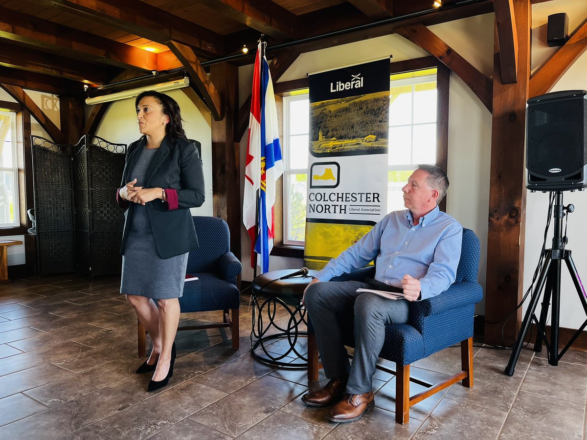 MerlynDSmith's tweet photo. What a pleasure it was to host both @AngelaForNS and @zachchurchill today for our sold out @CNorthLiberals Leadership Candidate Forum. 

Some fantastic and productive discussions about how we must work together toward the authentic renewal of @LiberalPartyNS. #nspoli #cdnpoli https://t.co/9zFzZT8RqL
