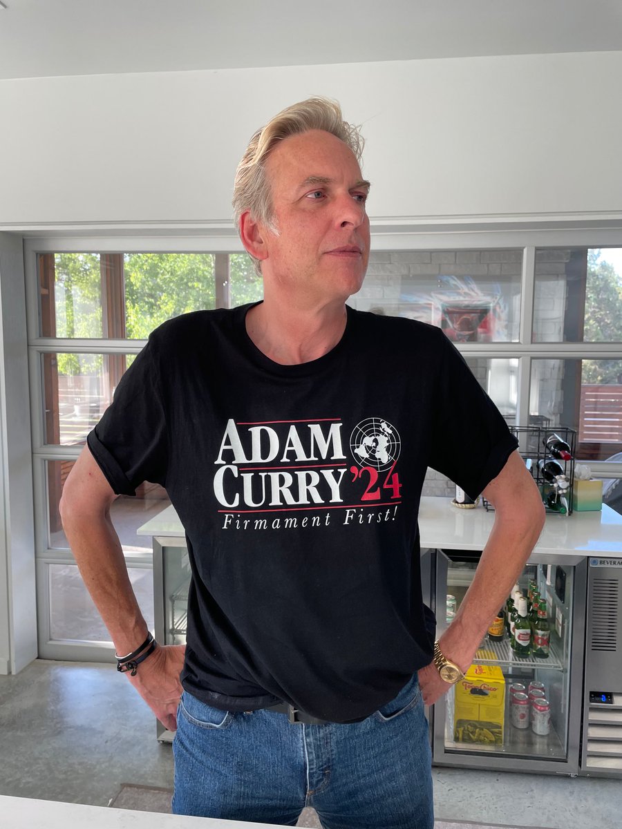 elincomm's tweet photo. Proudly sporting his Firmament First t-shirt given to him by Kristin and Brandon Welch. Can you tell he’s digging it? ⁦@adamcurry⁩ https://t.co/RAzdbanUxc