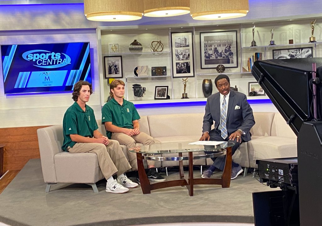 Edison High’s Ben Crinella and Jake Rothman from the boys’ golf team are on set with Jim Hill this afternoon on @SportsCentralLA talking about their SoCal Regional title victory last week with a team score of 1-under (!). The CIF State final is this week.