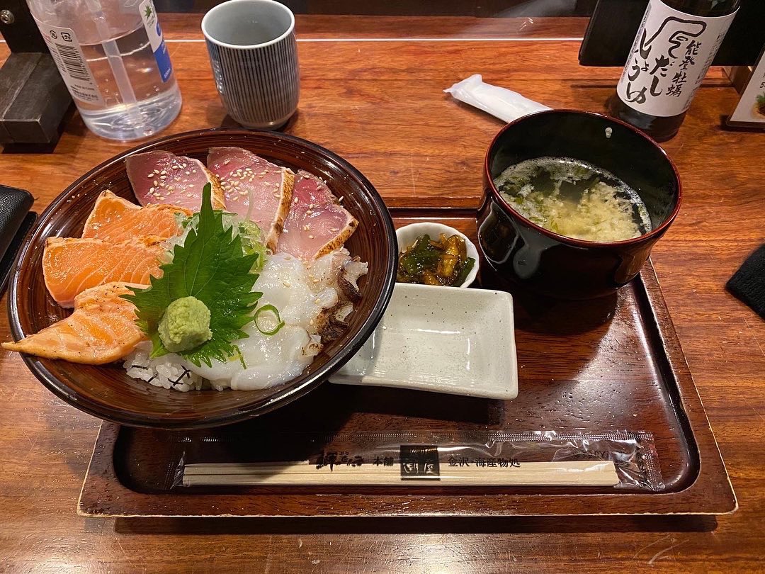 tabivit_japane's tweet photo. .
【Omicho Market】
🌎Location
ーKanazawaa，Ishikawaー

📅Month
March

📃Profile⇒ @tabivit_japane

#Omicho Market
#Ishikawa
#Kanazawa
#instagramjapan
#lovers_nippon
#japan_of_insta
#japan_daytime_view
#photo_jpn
#igersjapan
#japan_great_view
#japanculture
#photo_ https://t.co/63QUDCWjfY
