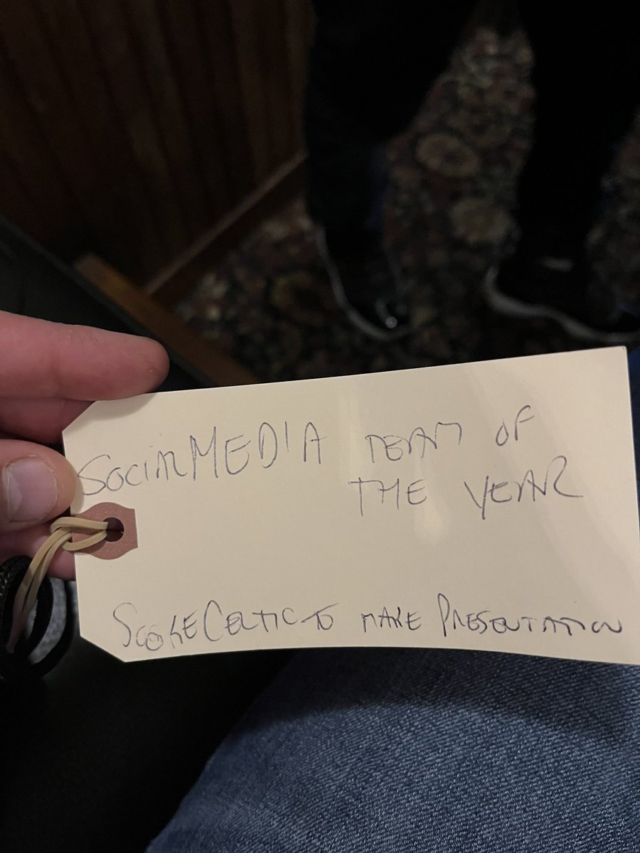 Gorge Us-Guys tweet media