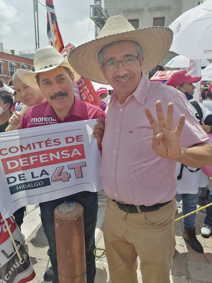 PabloVargasGon6's tweet photo. Los #CD4T en #Hidalgo apoyando el día de hoy a nuestro Candidato @juliomenchaca_ en Plaza Juárez en #Pachuca. Se siente la #Alternancia en nuestro Estado. 

#JulioMenchacaGobernador https://t.co/gEnDmCIVjM