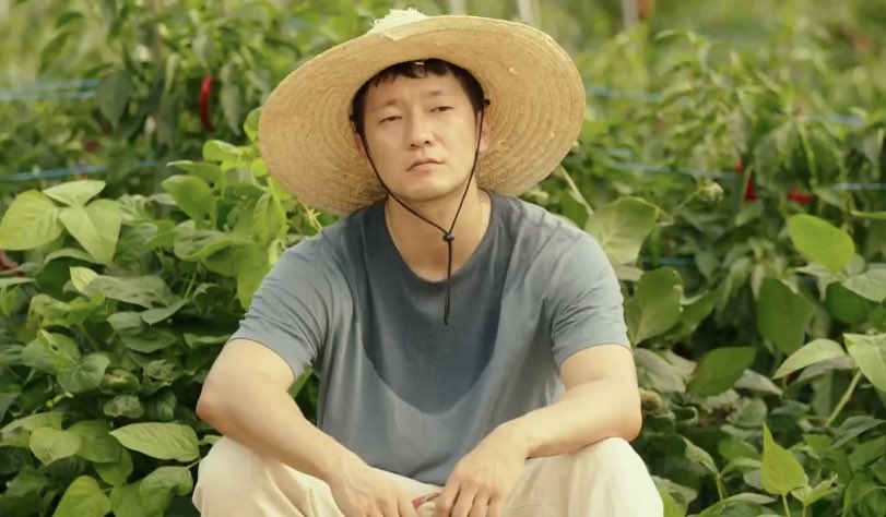 kdramazi's tweet photo. I dont think anyone can deny that mr gu has one of the most iconic, well-written character in kdrama history #MyLiberationNotes https://t.co/d8KP6x0Q2a