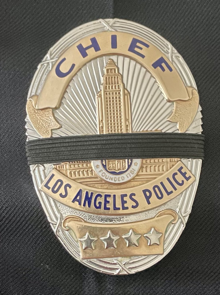 (1 of 2) Tragedy struck &amp; we have lost one of our own to a training  accident that occurred  this past Thursday at our Elysian Park Academy.  Despite the valiant efforts of his classmates and the medical staff at USCMD, Officer Houston Tipping could not recover.