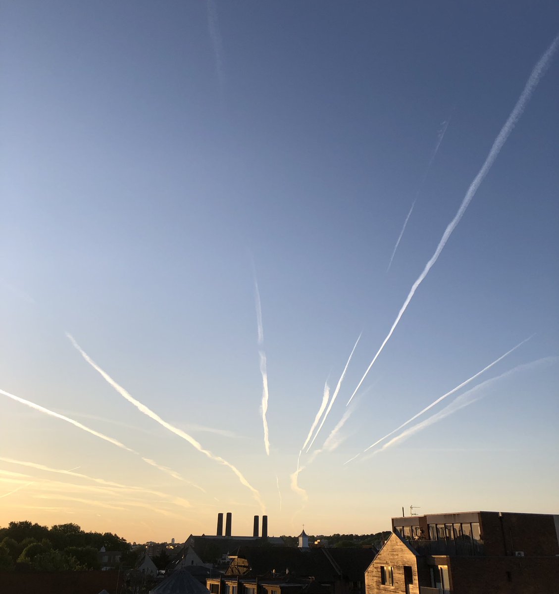 Alex Vail tweet media