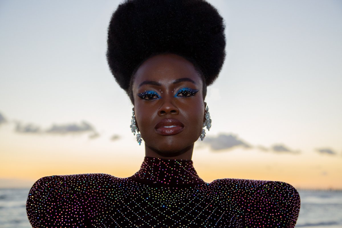 Home & Hosed tweet media