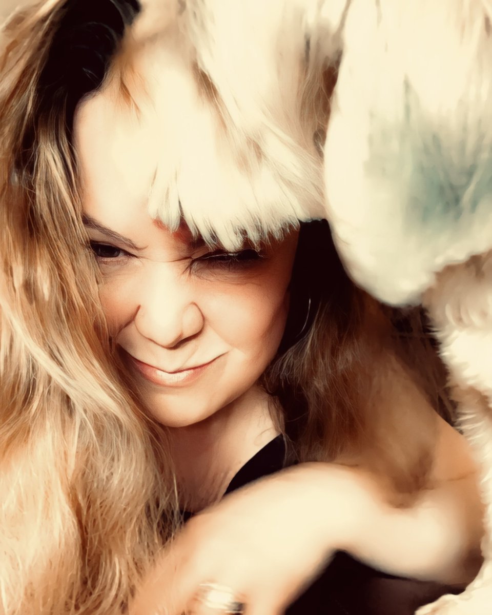 Red Socks Go With Absolutely Anything tweet media