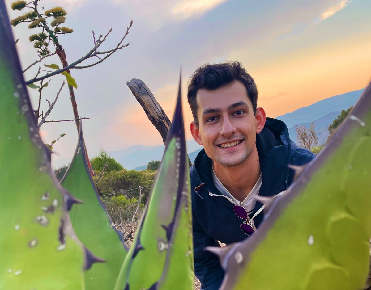 romes197's tweet photo. Kaktus-Foto: ✅

#cactusboy #sierragorda #mexiko #studierenweltweit https://t.co/fPE6MTnmaF