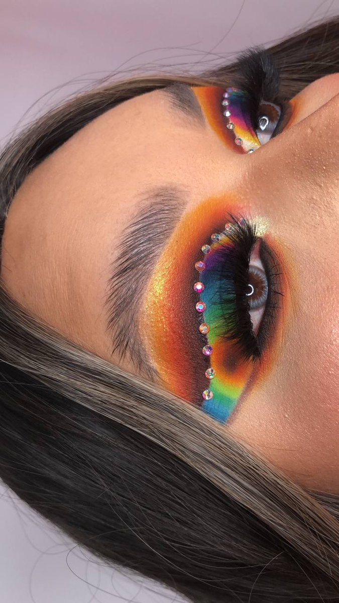 Maxglin's tweet photo. @ABHcosmetics https://t.co/TSyj2zCNpP https://t.co/I8ALcMcMWN