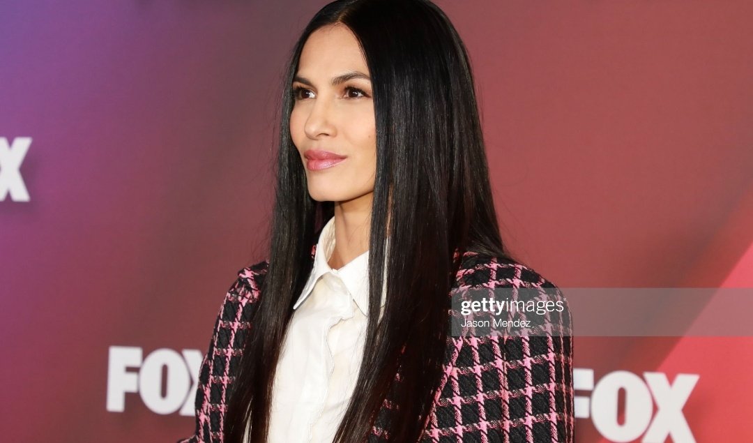 Sodakotabella's tweet photo. The brillance of Elodie's hair is wow 😍
(C'est elle que vous devriez avoir comme égérie @lorealparisfr pas l'autre psychopathe)
#TheCleaningLady #FoxUpfronts https://t.co/tMDMbE2vb7