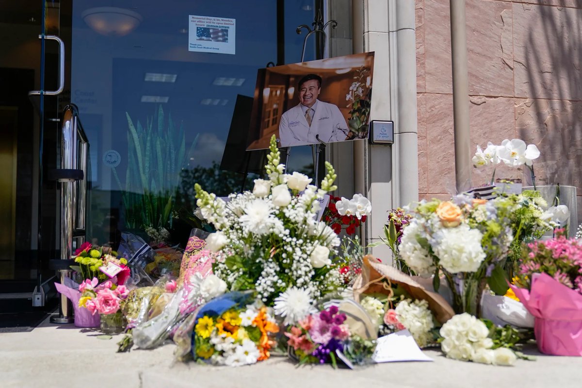 Panda_Paws_'s tweet photo. OPINION: After the mass shooting in the California Church, it was shocking to see U.S. police and some local media jump to the origin of the gunman first instead of the root of U.S. increasing #gunviolence.
#AsianAmericans #guncrime #ImmgrantLivesMatter https://t.co/9eSlNf1Pxt