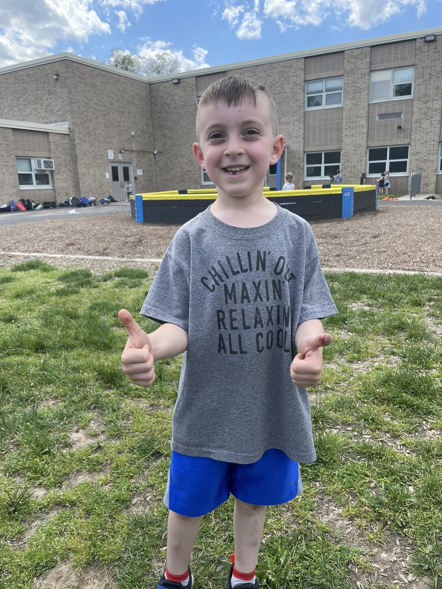 Miss Seliga tweet media