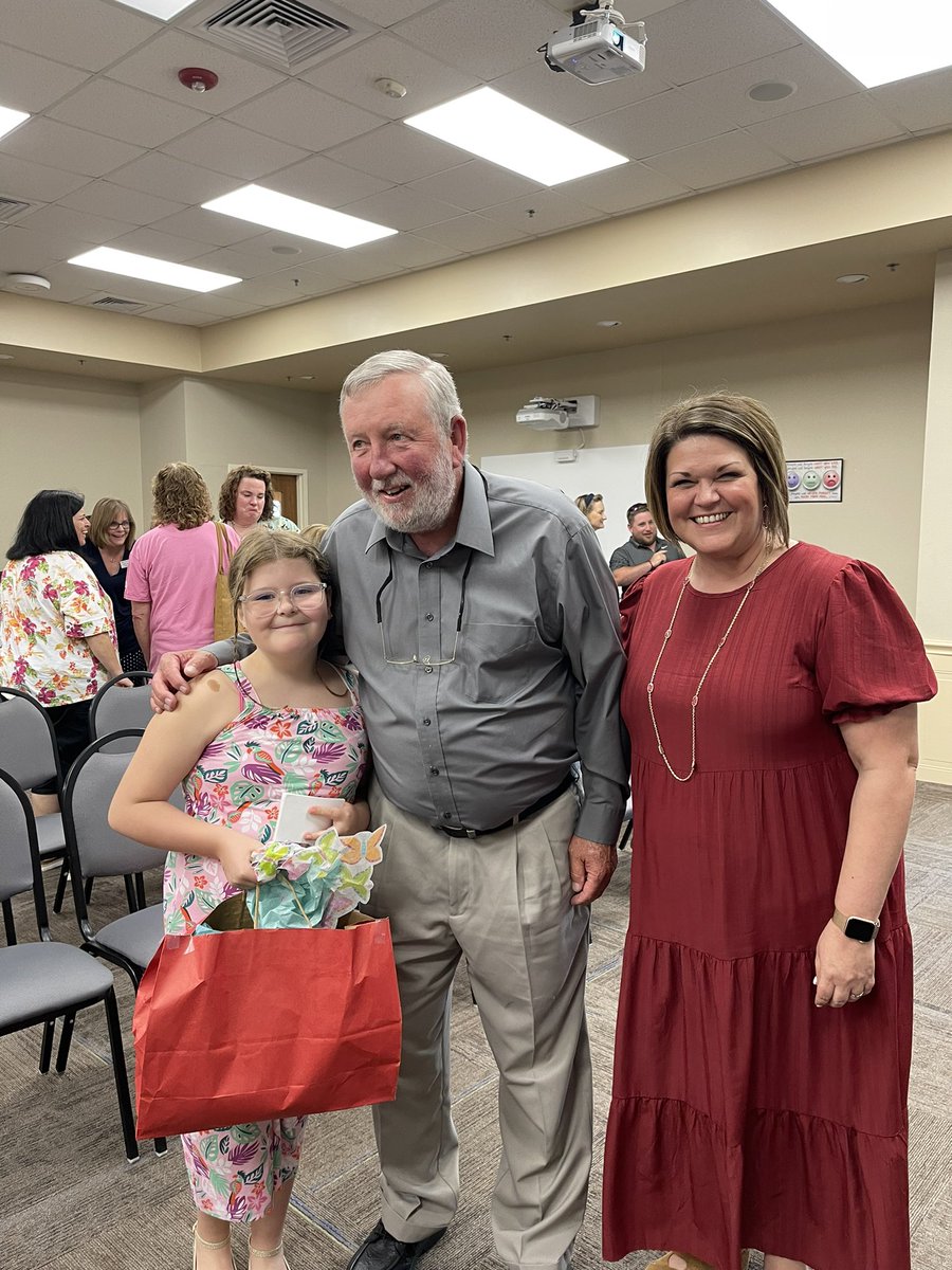 Tonight was our GT Expo ‘22! These 3rd and 4th grade scholars had performed yearlong research and shared their findings in superb fashion! Watch our world-there are future game designers, singers, dancers, scientists, teachers/coaches, and authors coming for you!