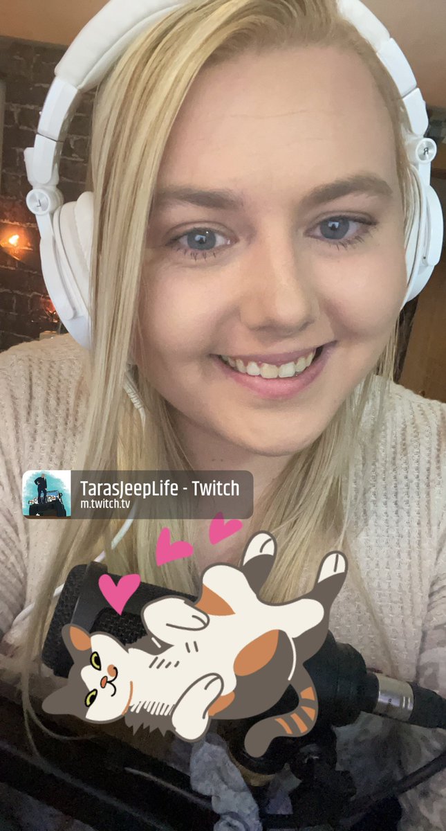 tarasjeeplife's tweet photo. Designing decals tonight 😊 stop by and say hi https://t.co/cm7HXJs1ro https://t.co/VFrIqy3N3m
