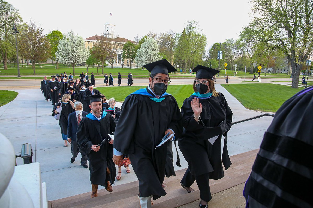annedediemar's tweet photo. Such a wonderful moment with @heffeln from last weekend's inauguration of President Laurie A. Carter! ππ€β¨οΈπ @LawrenceUni #LawrenceUniversity #BrighterTogether #LightMoreLight #LUAA https://t.co/h9d6WuXqTh