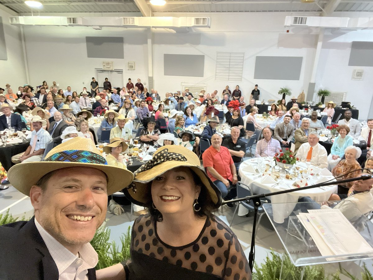 bramblettgroup's tweet photo. ⭐️ We love this community!
Thank you to everyone who has made the #Henderson / #ChesterCounty #ChamberOfCommerce Annual Awards and Membership Banquet a wonderful celebration of our amazing community!
#WherePigsFly
#HendersonTN
#ChesterCountyTN https://t.co/SJp2n2o5PL