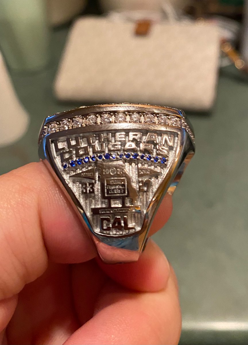 Rgibson_2003's tweet photo. Champs 4 Life- State champ ring #C4L #oneheartbeat https://t.co/V9QlrMeYEH