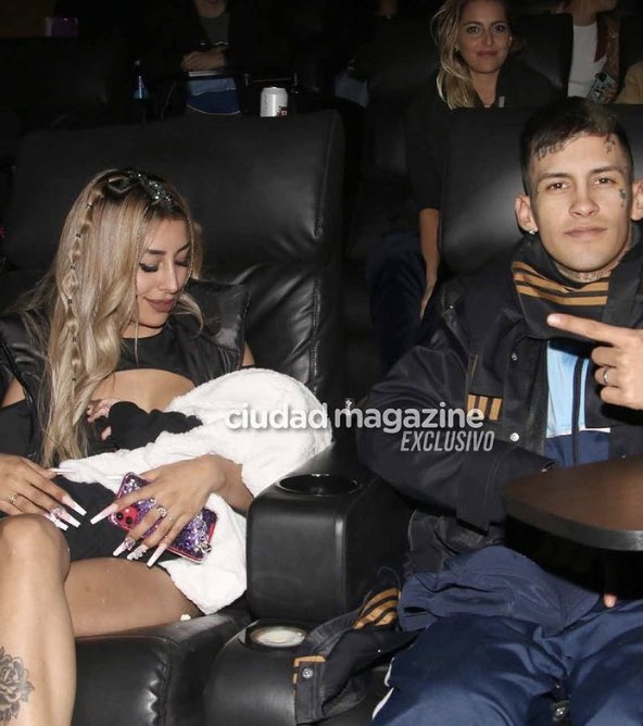 Que practicas las uñas para pasar el oleo calcáreo