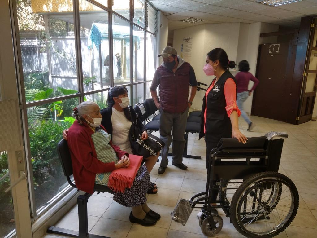 TlalpanAl's tweet photo. ♿JUDAPD (Jud de atención a personas discapacidad), hoy realizó entrega de apoyo de silla de ruedas a persona con discapacidad en Dirección Salud. 🦽

#Tlalpan #GrandeComoSuGente https://t.co/wpR7cQWhGM