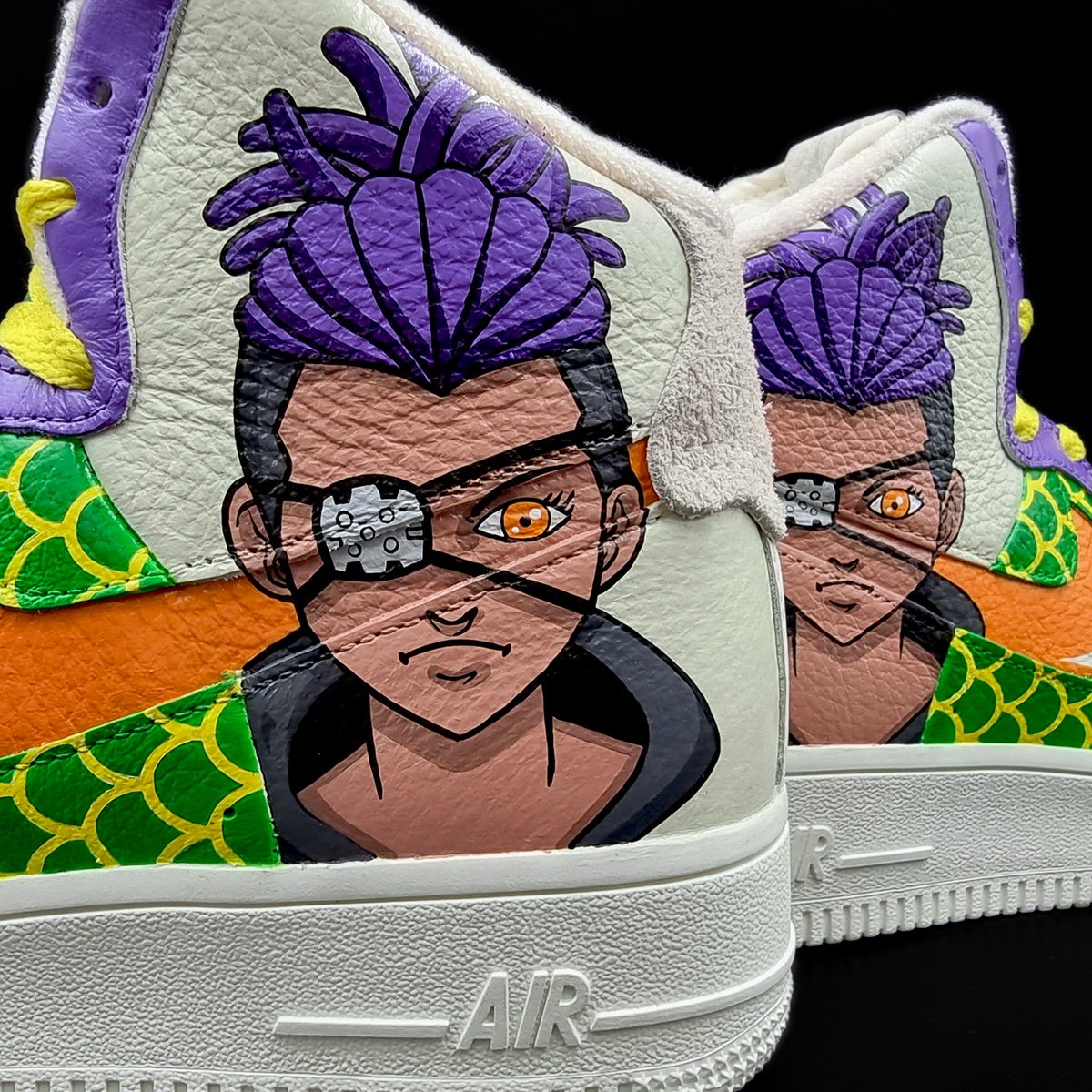 SekureD's tweet image. Detailed photos for my latest custom commission for a holders #CloneX. Love how these came together 🙌