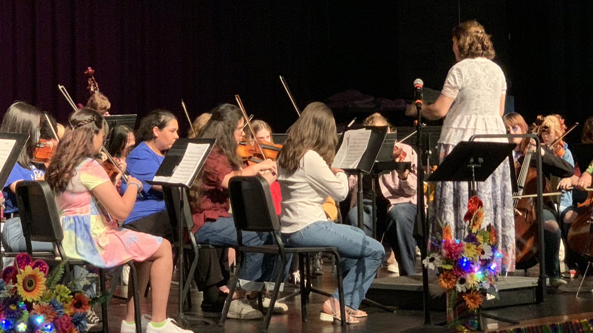 Wichita_NW's tweet photo. Fantastic orchestra pops concert tonight! Tribute to the Beatles! #PrideRespectExcellence https://t.co/7RMOoocQI7