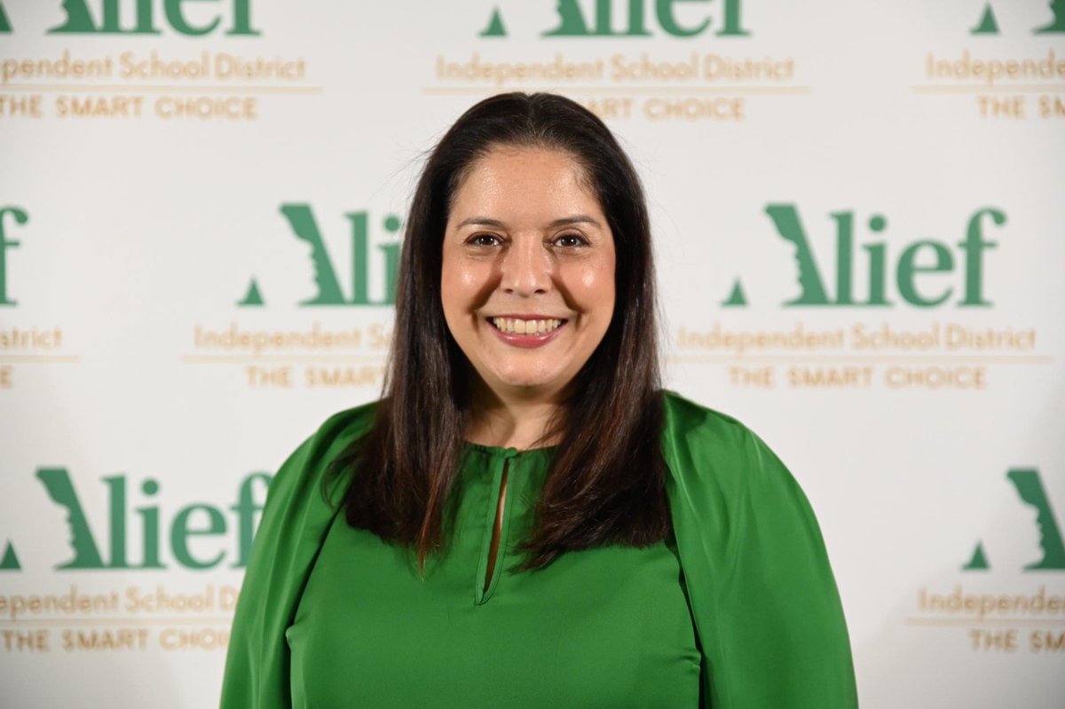 AliefISD's tweet photo. Congratulations are in order for Marlo Molinaro as she will be the Principal at Boone Elementary. Her knowledge and expertise as well as her demonstrated leadership have prepared her to lead a building. https://t.co/97dx3PGxOA