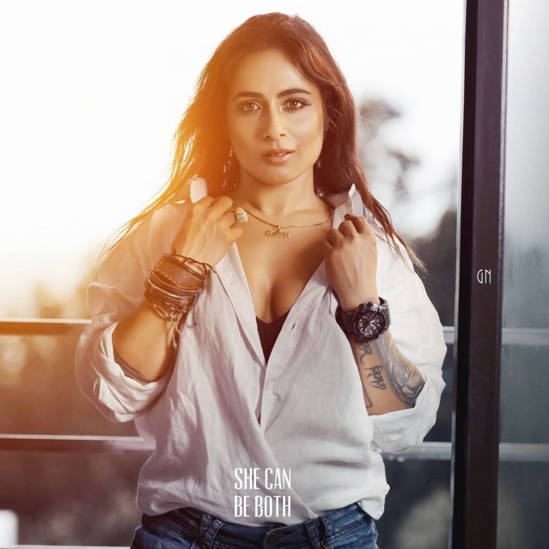 #SheCanBeBoth an Actor, Athlete, and Entrepreneur 🎭🏋️‍♀️💼