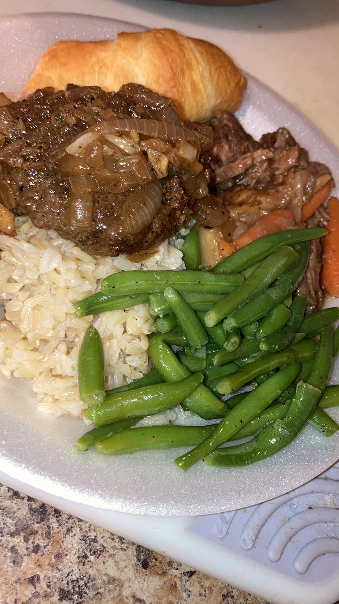 RAINEFIRE_MOON's tweet photo. I realky be GOING😩🔥🔥🔥 #ChefMoon🌙 #SouthernBredComegGetFed https://t.co/zMMfuY2Qr4