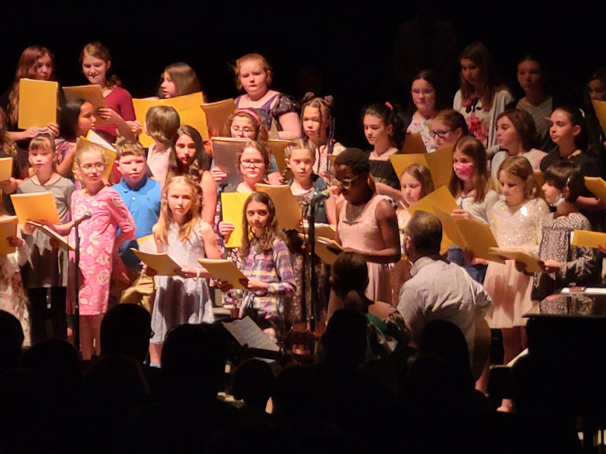 CHCSprincipal's tweet photo. The CHCS chorus and 5th &amp; 6th Grade bands put on an outstanding performance tonight! https://t.co/lFIKYSzI1p