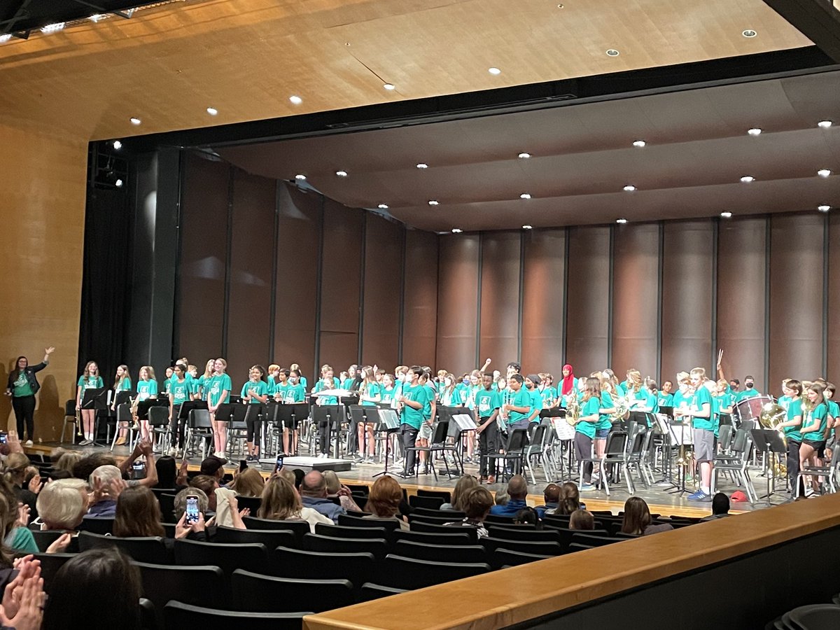 SVMSEdina's tweet photo. Spring Band Concert 2022 #EPS https://t.co/2CNAg9B9xa