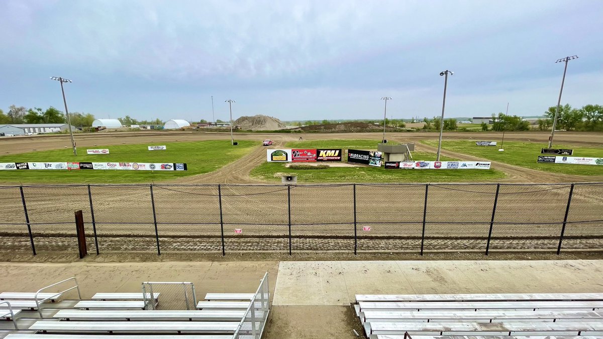 Stopped by Marshalltown this evening. ⁦<a href="/JerryVansickel/">Jerry Vansickel</a>⁩ &amp; crew have this place ready to rock for Wednesday's Castrol ⁦<a href="/FloRacing/">FloRacing</a>⁩ Night in America show!