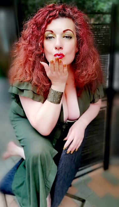 Un grande bacio a tutti i miei fans ❤️❤️❤️❤️❤️❤️❤️❤️❤️❤️❤️❤️ A big kiss to All my Fans ❤️❤️❤️  https://t<a href="/tag/model"class="tags"><span>#model</span></a><a href="/tag/beautiful"class="tags"><span>#beautiful</span></a><a href="/tag/actress"class="tags"><span>#actress</span></a><a href="/tag/artist"class="tags"><span>#artist</span></a><a href="/tag/kiss"class="tags"><span>#kiss</span></a><a href="/tag/beleza"class="tags"><span>#beleza</span></a>