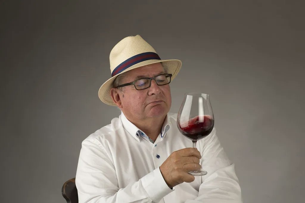 TheRealRvw's tweet photo. The use of the word “clean” in wine promotion has come under fire in the USA.
https://t.co/qYxdnyCDnG
#BobCampbellMW #chateaumoutonrothschild #Cleanwine #MrGrumpy #opinion #Promotingwine #USAlcoholandTobaccoTaxandTradeBureau #USA #Opinions https://t.co/vNT1kpUoHi