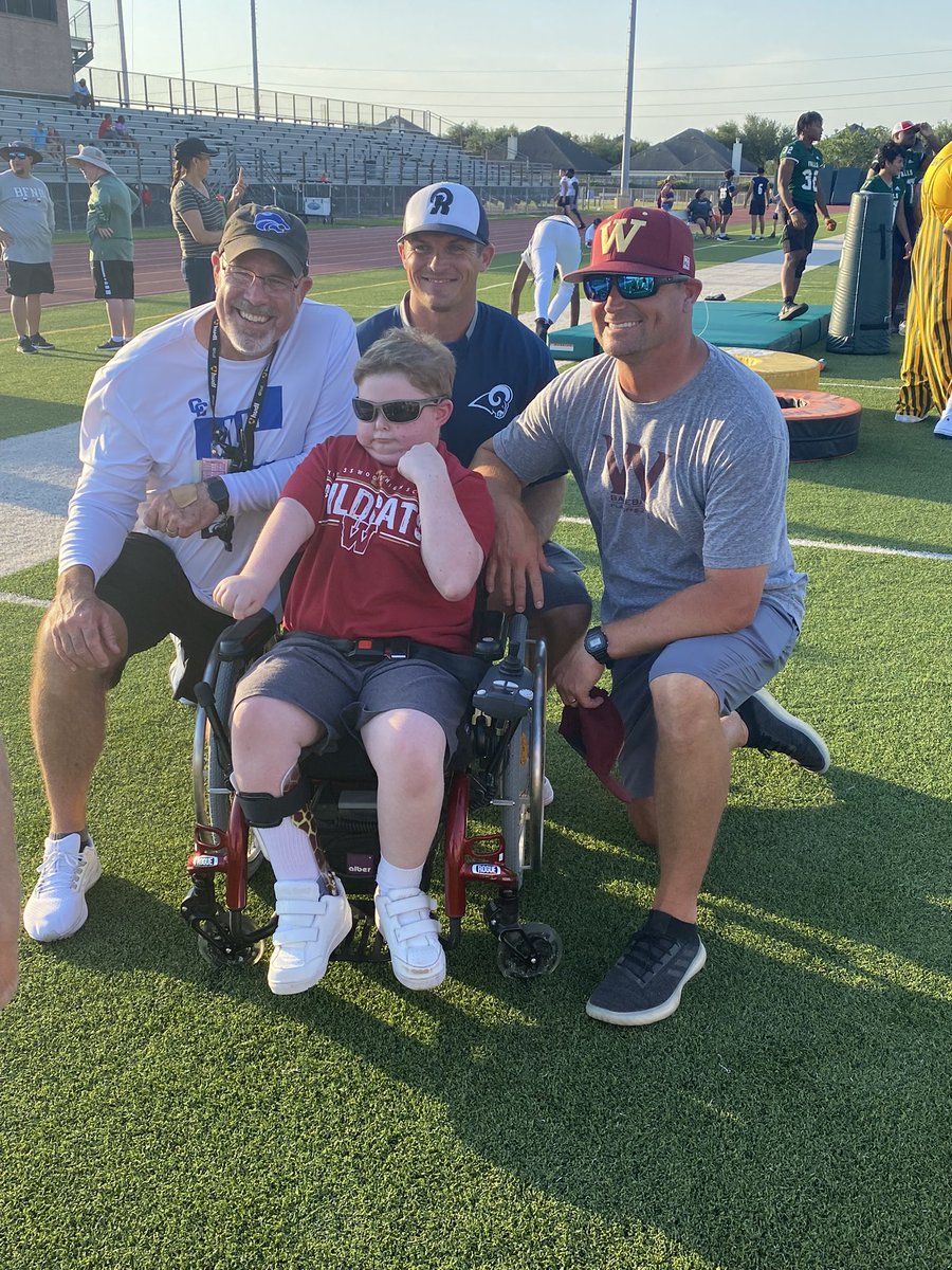cyfallshs's tweet photo. It didn’t matter what school you were from or what position you play… tonight football players and coaches from all 12 CFISD high schools came together for Camp Courage with our special friends. #weareone https://t.co/EWmVYle1sW