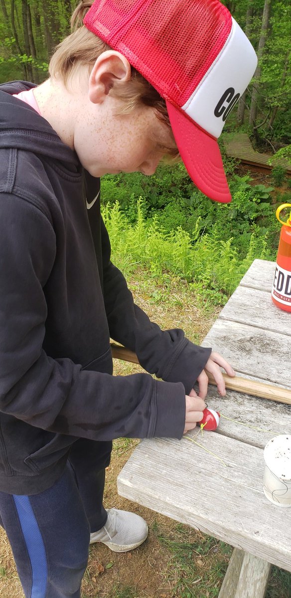 Throwback to Outdoor Lab: Ss found creatures and caught some fish! @APSscience <a href="/DiscoveryAPS/">Discovery APS</a>