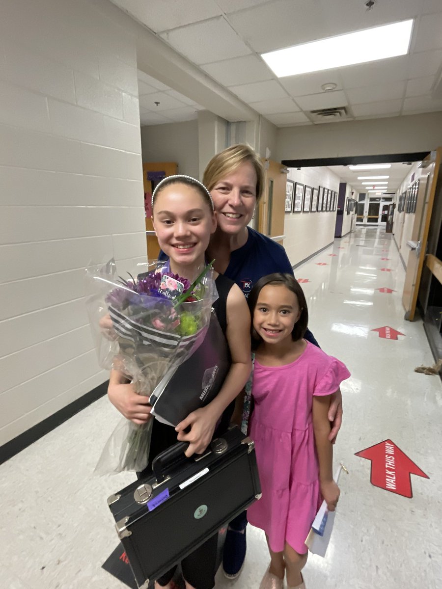 DarciaDe's tweet photo. Always super excited to see our fabulous band girl! So happy she’s had the opportunity to be a part of @OliverMSBand Thank you for being so amazing! @MMUNashville @MetroSchools https://t.co/3EdxZxabDw