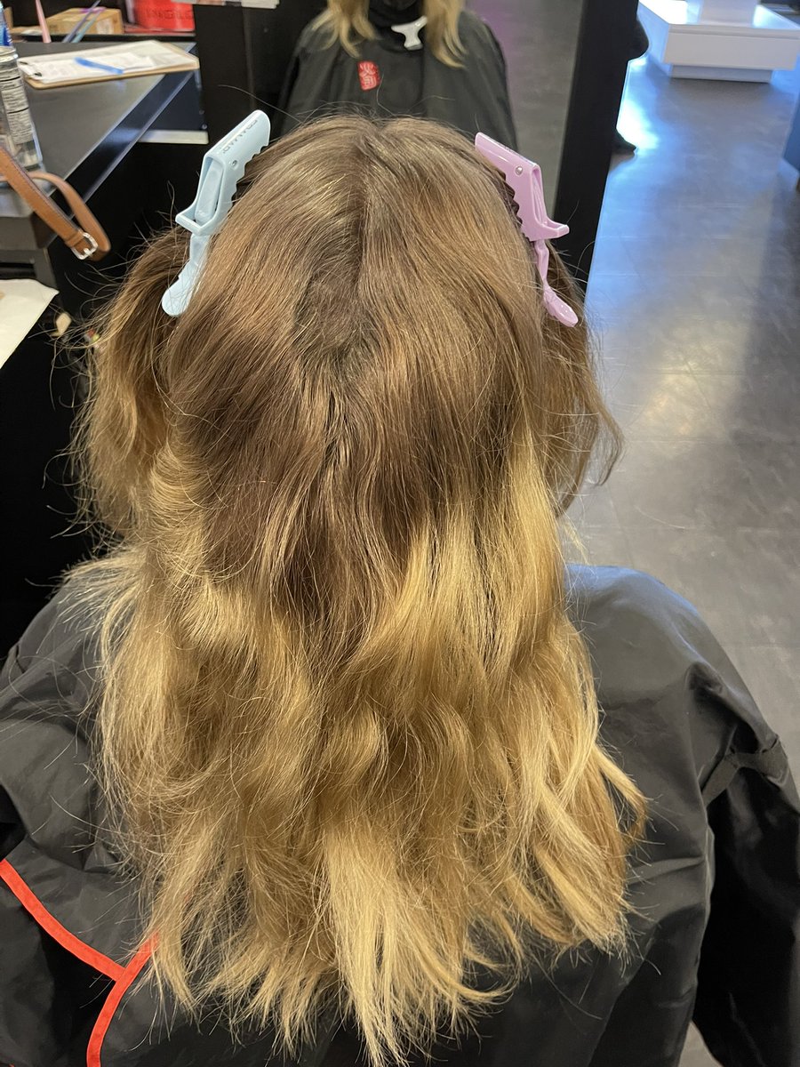 iitzel_20's tweet photo. Before and after pics 🥰 #cosmostudent #bookme on ig @ https://t.co/RfMwZthquy.itzel https://t.co/Yawf49yDNI
