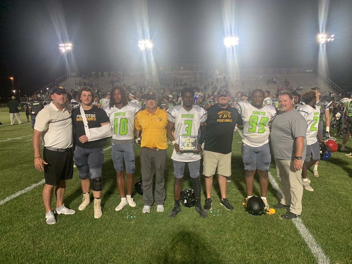 PontotocFTBL's tweet photo. Congratulations to our young men that played in the @NEMFCA2013 All-Star Game tonight @NEMCCTigers stadium. @RealJordanBall wins Defensive MVP for the South squad! #WarriorPride #WarriorAllStars https://t.co/sScYGF6FAb